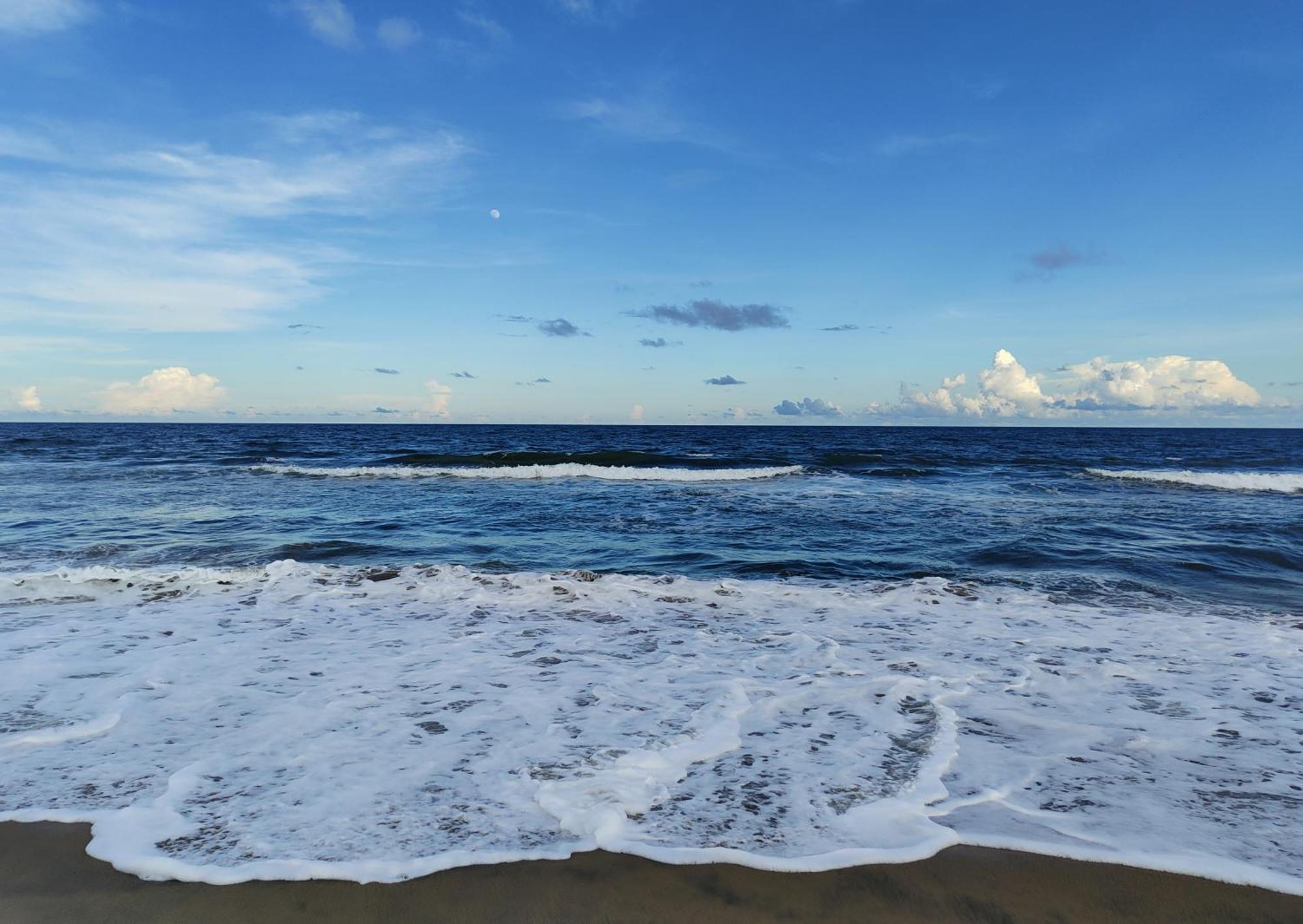 Dkv Beach View Bahur Экстерьер фото