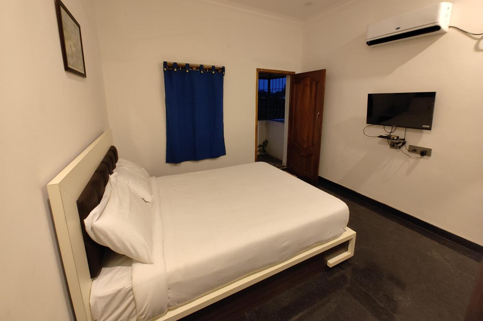 Dkv Beach View Bahur Экстерьер фото